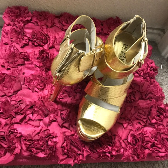 Used - Picture 2 of 2